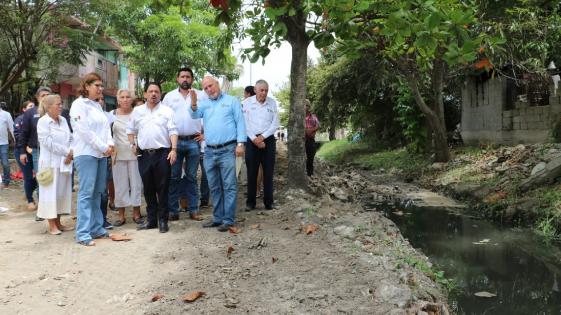 Andrés Zorrilla pone en marcha construcción de dren pluvial