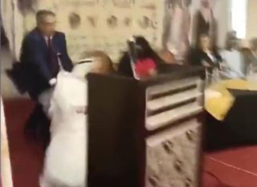 Embajador arabe muere súbitamente mientras daba discurso 