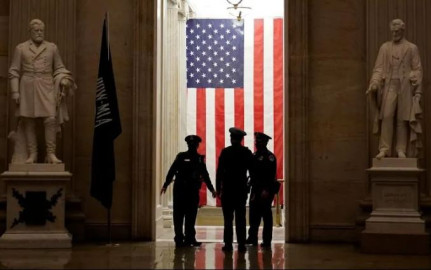Imputan a dos personas por asalto al Capitolio 