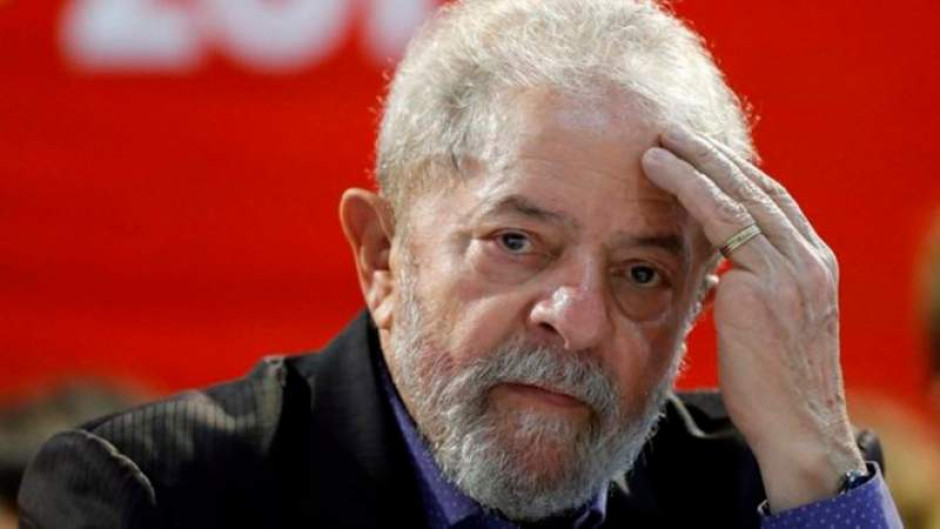  Tribunal brasileño suspende traslado del expresidente Lula a otra prisión