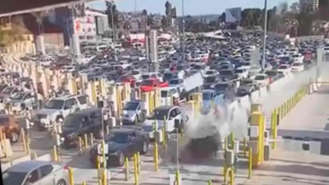 Conductor atropella a varias personas en la garita de San Ysidro y muere