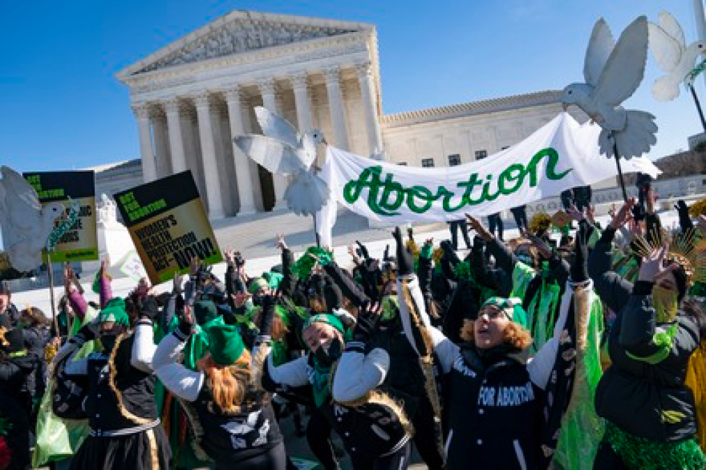 Promete Biden pelear a favor del aborto legal