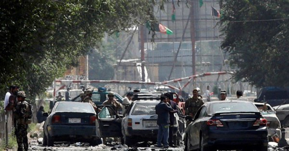 Al menos 10 muertos y 42 heridos tras atentado suicida en Afganistán
