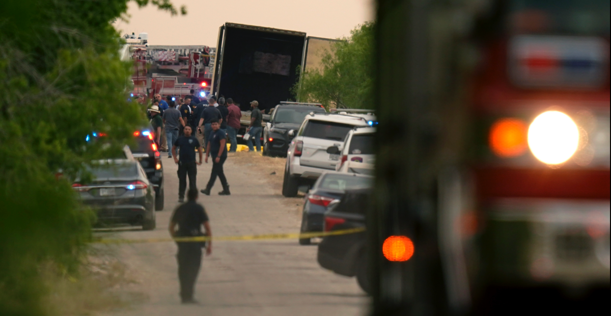 Confirma SRE 26 mexicanos muertos en trailer de Texas
