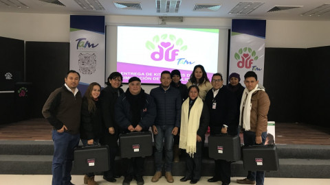 DIF Tamaulipas entrega lentes simuladores