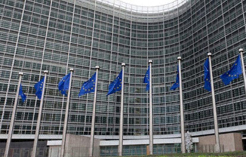 UE adopta embargo de armas a Venezuela ante represión 