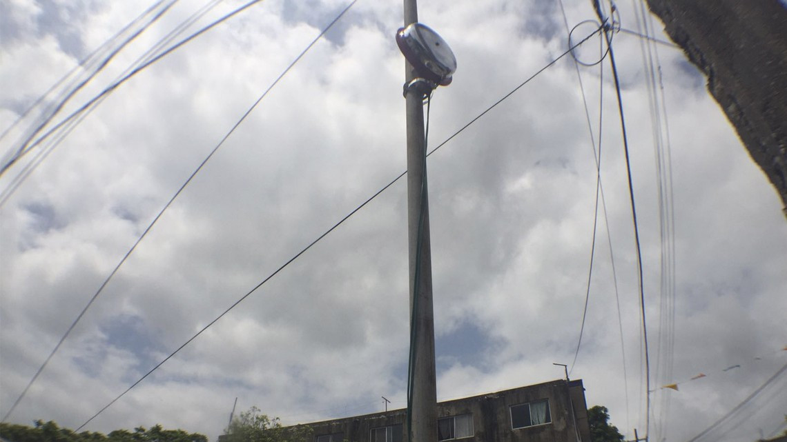 Vecinos instalan chicharras antirrobo en la colonia Tinaco de Madero