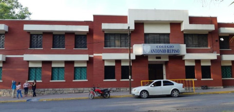 Padres de familia piden reducción en colegiaturas del 50 % durante contingencia 