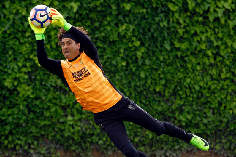 Ochoa le arrebata el título del más goleado a Ignacio Aizpurúa