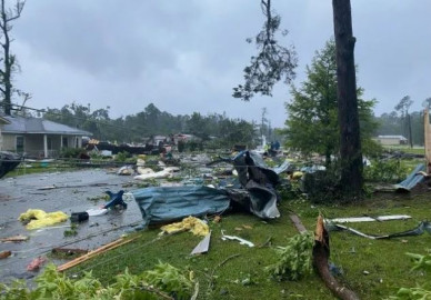 Deja "Claudette" afectaciones en su paso por EU