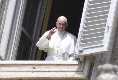 El papa pide solidaridad a la UE para combatir la pandemia del coronavirus