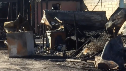 Investigan incendio que arrasó contra casa móvil en el condado Starr 