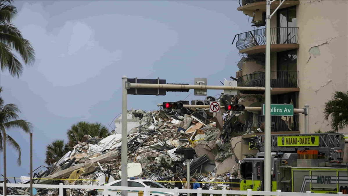 Se eleva a 10 el número de muertos en el edificio que colapsó en Florida