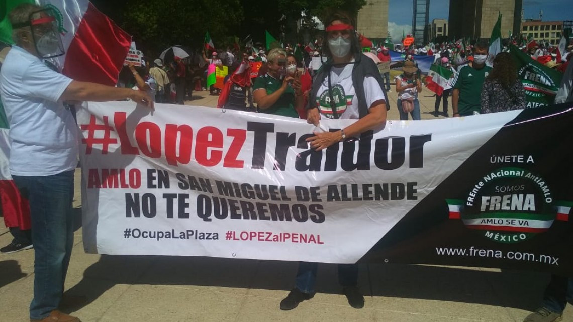 Se registra mega marcha de FRENAAA en la CDMX