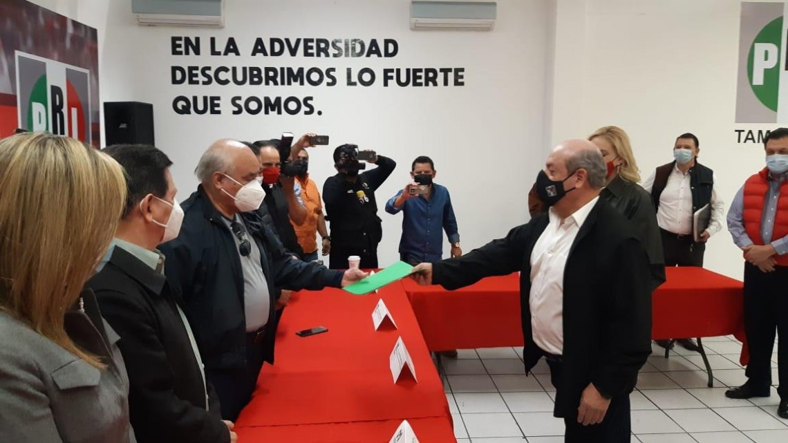 Va Enrique Cárdenas por la candidatura del quinto distrito