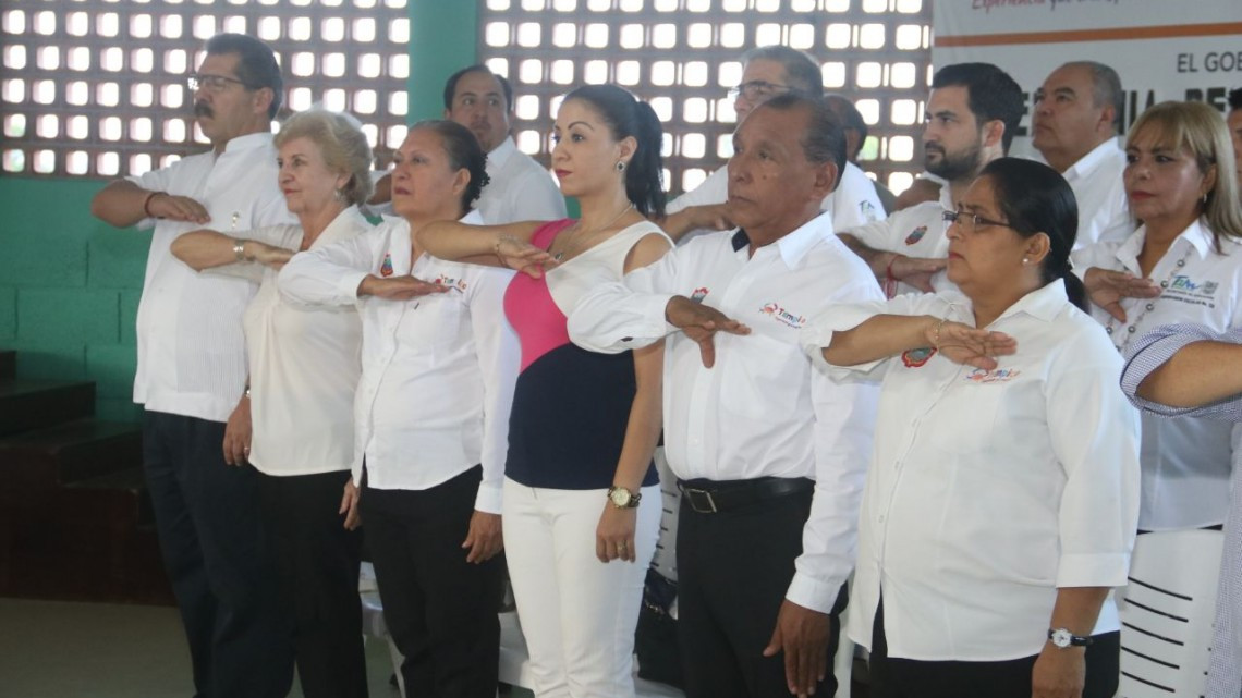 Encabeza Ayuntamiento honores a la bandera en el Instituto Cultural Cuauhtémoc