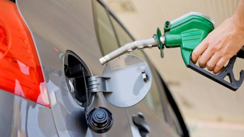 Cae precio de la gasolina en Texas