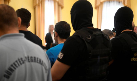 Hungría condena a cuatro traficantes por la muerte de 71 inmigrantes