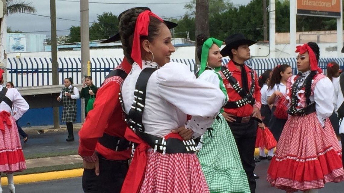 Conmemoran 39 contingentes Aniversario de la Revolución