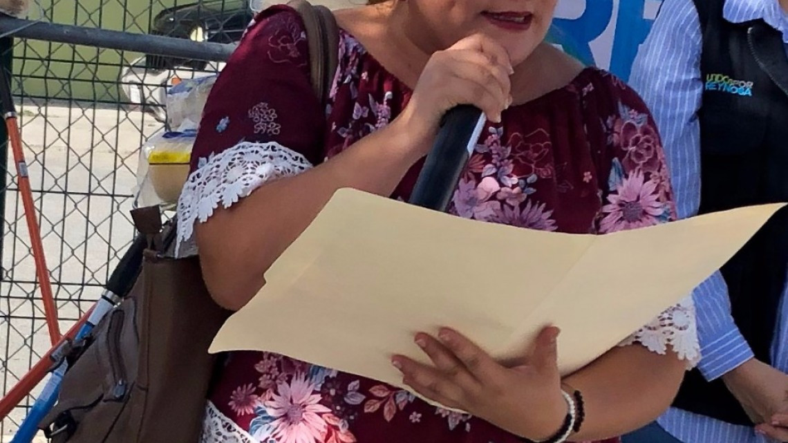 Ahora pintan de colores a La Joya