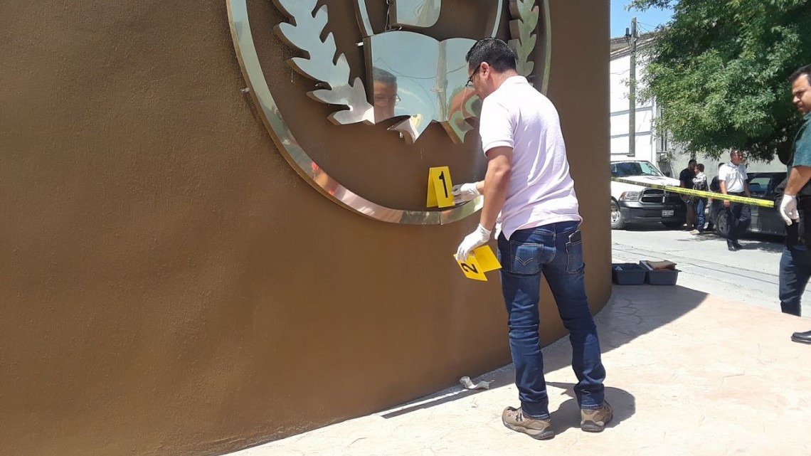 Artefacto explosivo daña escuela privada en Matamoros