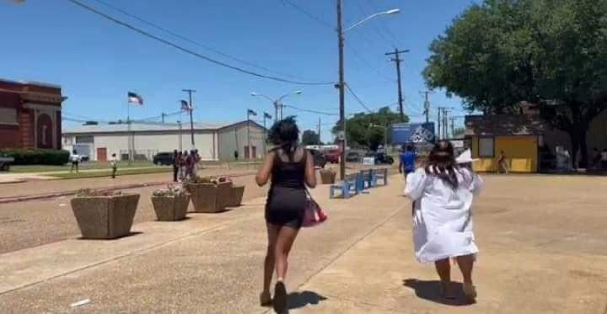 Un muerto y dos heridos tras tiroteo en graduación en Nueva Orleans