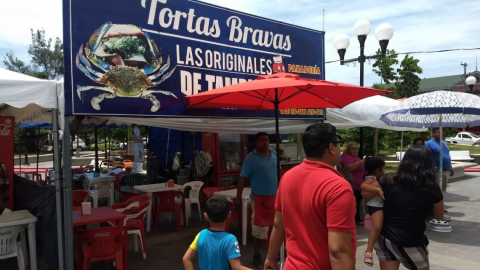 Reubican a vendedores de tortas de la barda en Tampico