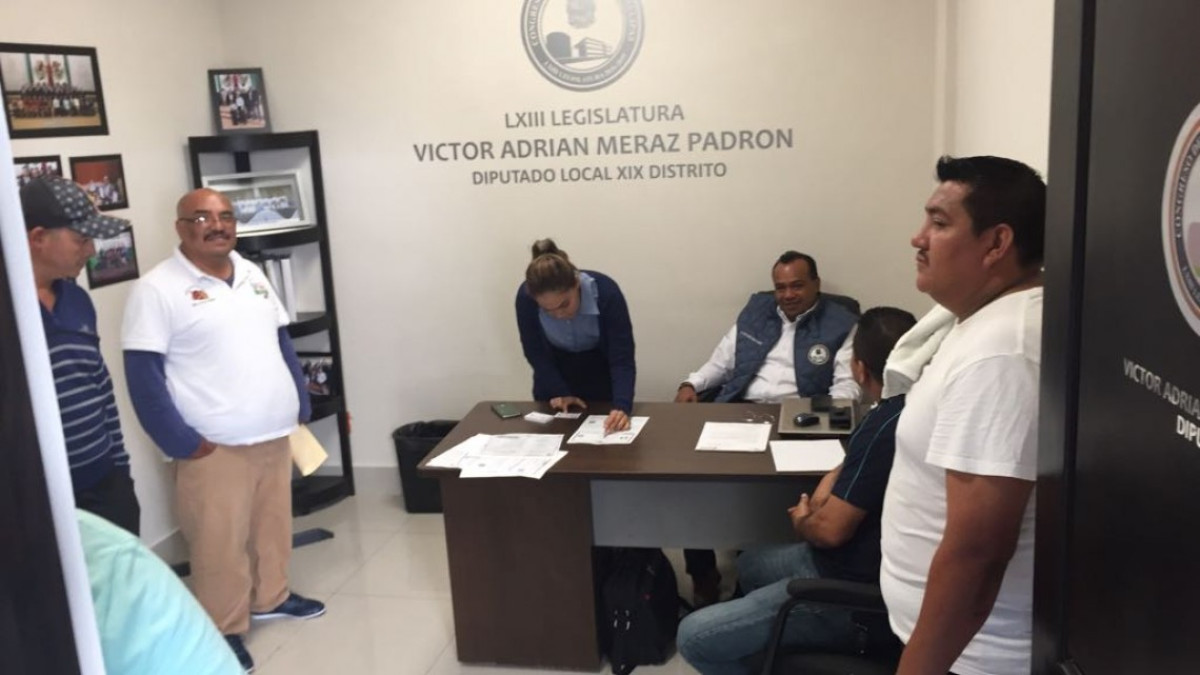 Gestionan descuento para trámite de licencia a operadores de transporte público