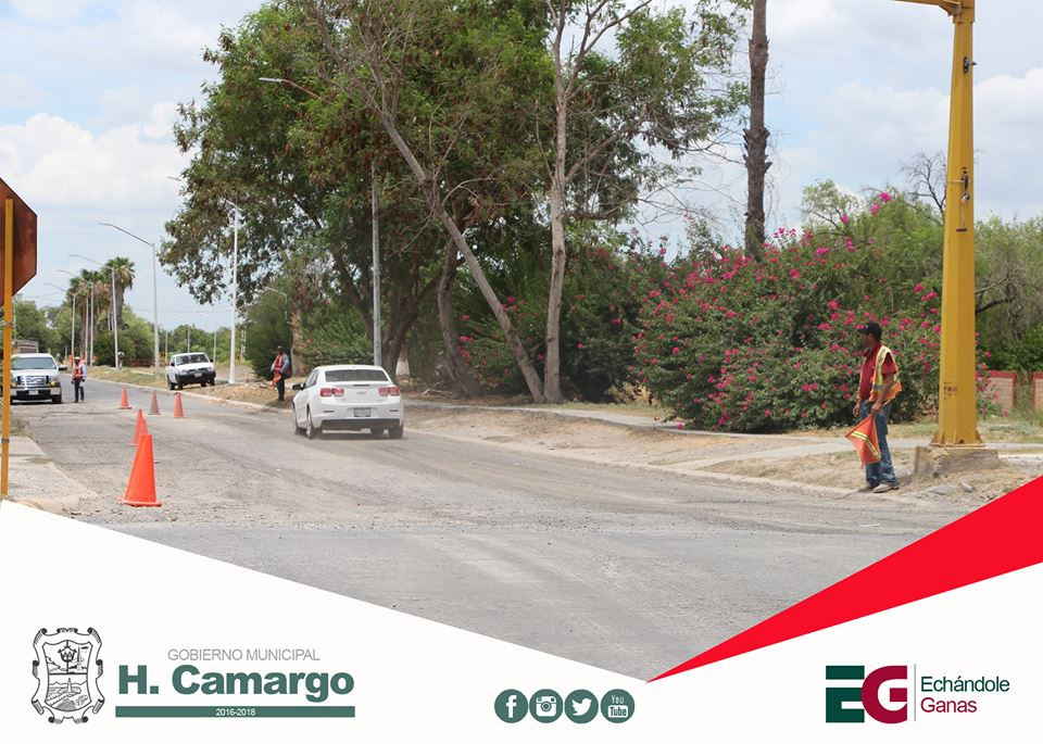 Trabaja ayuntamiento en rehabilitación de calles