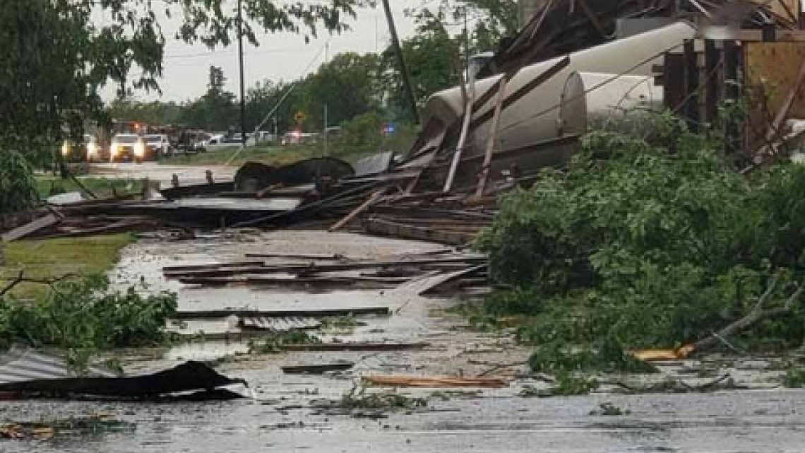 4 muertos tras tornados en sur de EU