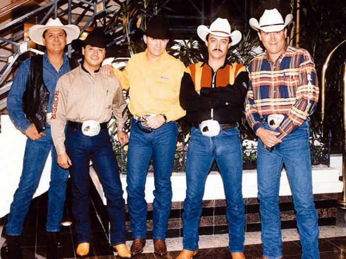 Caballo Dorado y Billy Ray Cyrus graban a dueto "No rompas más"