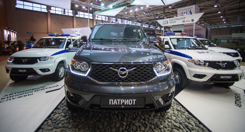 Rusia busca fabricar autos en México