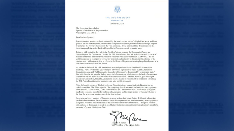 Pence informa a Pelosi que no invocará la Enmienda 25 para destituir a Trump