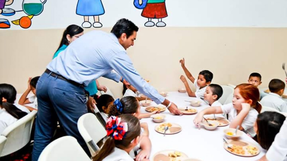 “Desayuna Bien” beneficia a alumnos de escuelas de nivel básico