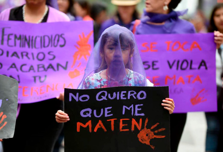 Proponen en Chile pensión para hijas e hijos de víctimas de feminicidio