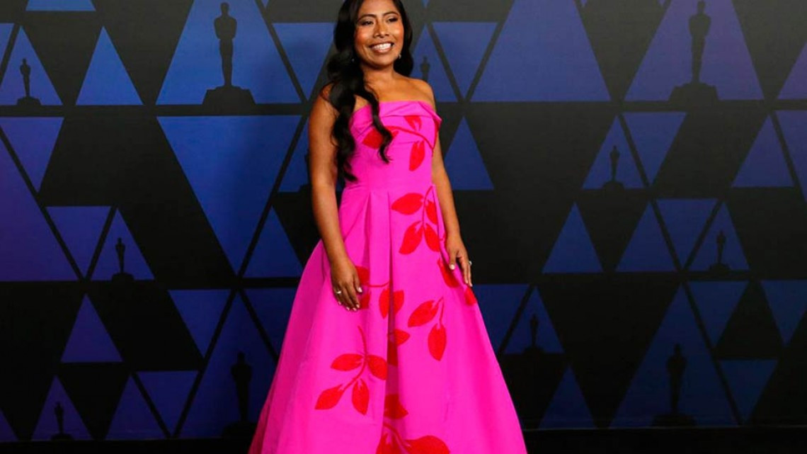 Los looks de Yalitza Aparicio y la mujer detrás de ellos