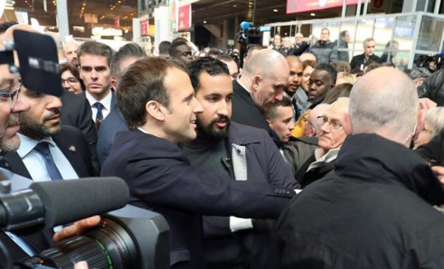 Derecha francesa presentará moción de censura contra Macron