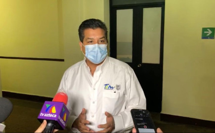 Desmiente Cabeza de Vaca haberse adherido al INSABI 