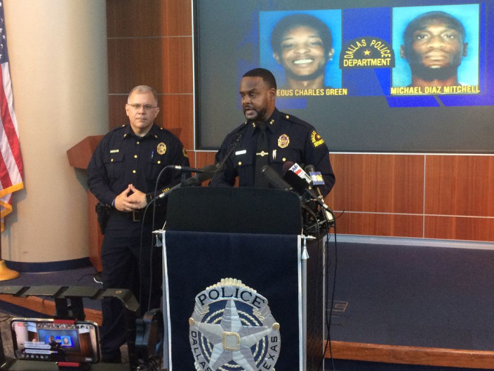 Policía de Dallas investiga a tres sospechosos de la muerte de Joshua Brown