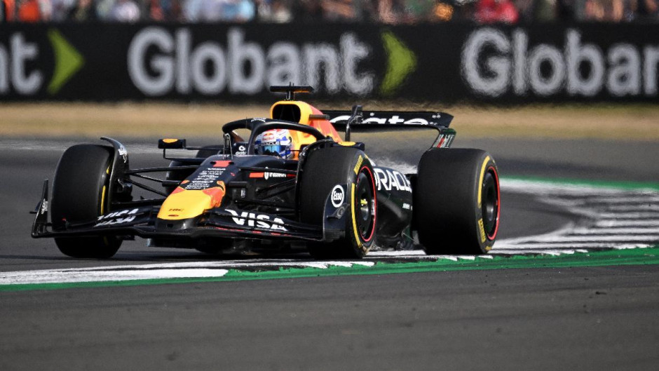 Verstappen impone su ley en Silverstone y se queda con la pole 