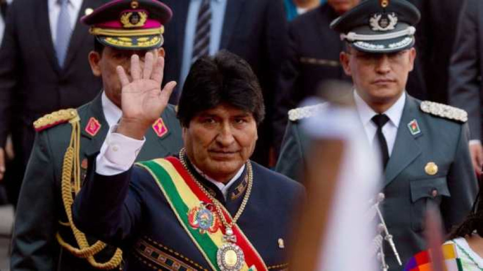 Roban banda presidencial de Evo Morales
