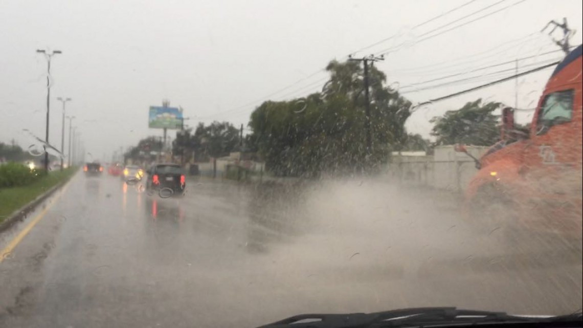 Encharcamientos en Altamira genera paso de Franklin por norte de Veracruz