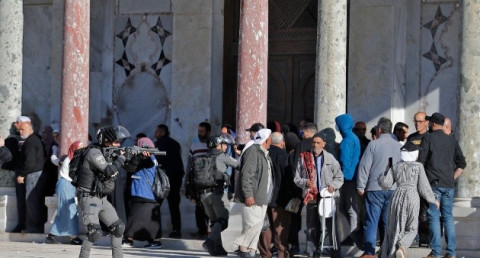  Choques en mezquita de Jerusalén dejan 67 palestinos heridos