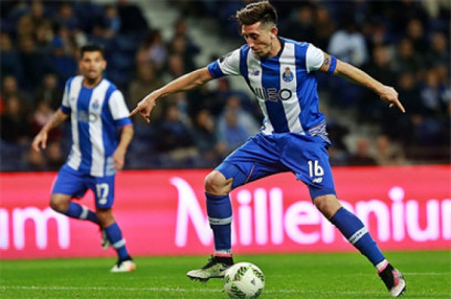 Héctor Herrera y "Tecatito" Corona siguen ausentes en entrenamiento del Porto 