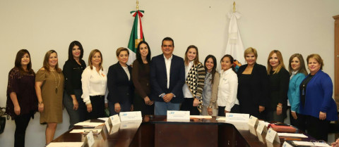 Toman protesta nuevas integrantes del Consejo del INMUJER