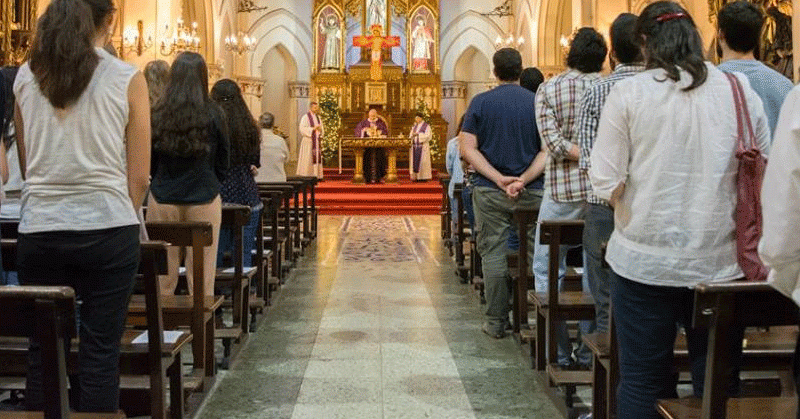 Diócesis suspenden misas por coronavirus