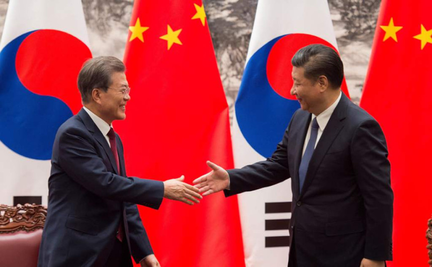 Corea del Sur pide a China resolver juntos crisis nuclear norcoreana
