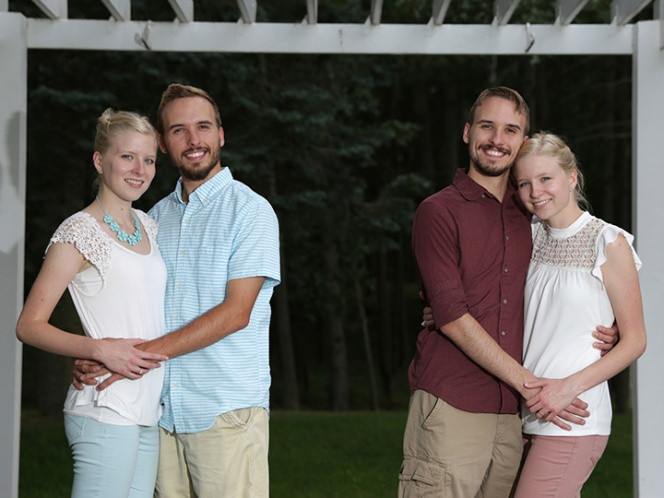 Parejas de gemelos idénticos deciden casarse y vivir juntos