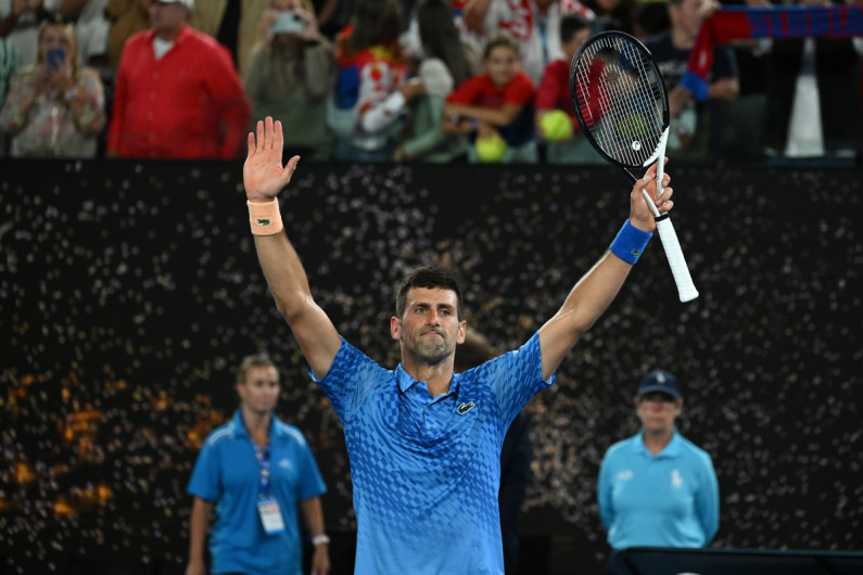 Novak Djokovic clasifica a los octavos de final de Australia