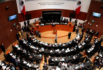 Legisladores debaten sobre quién acabó con la 'gallina de los huevos de oro'